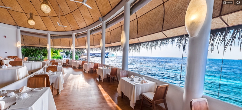 梦境岛 Dreamland Island,dining时间( 全天 )美食攻略 海景餐厅--Semi Offshore sea restaurant with sea view ,方便大家选岛(海岸线假期一级代理提供),海岛马尔代夫maldives